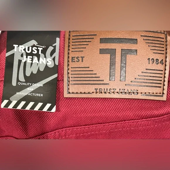 Trust Jeans Burgundy NWT 42W 32L - Picture 3 of 4